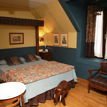Almud Hotel 2*